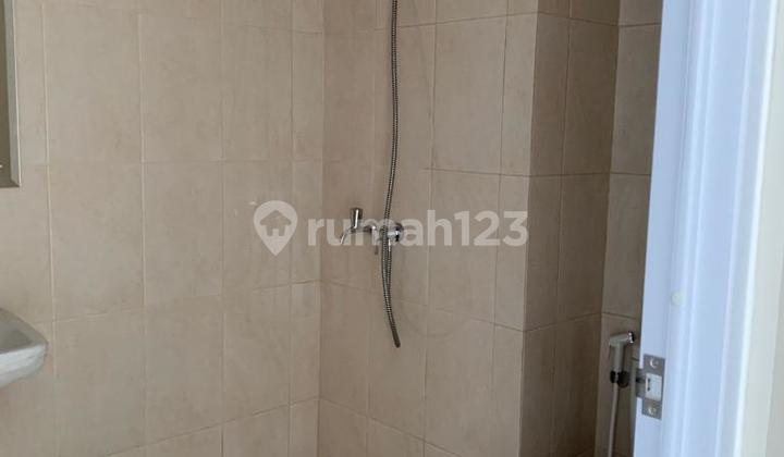 Apartemen Springlake View Pool Summarecon Bekasi 3