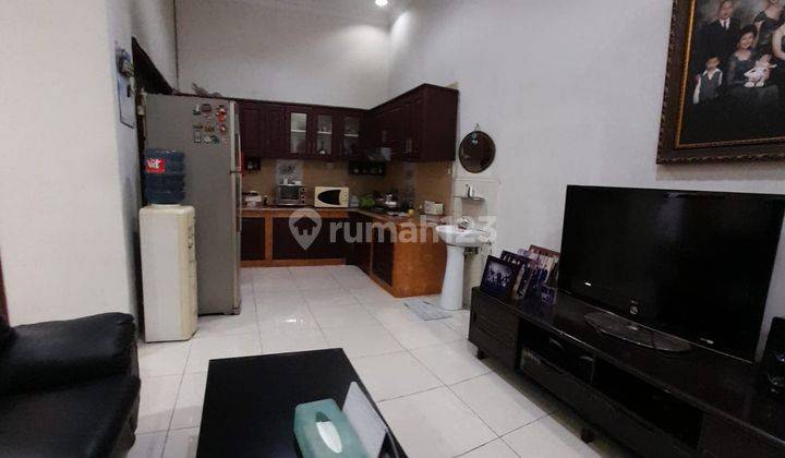 Rumah Modern Super Strategis Tanjung Duren Jakarta Barat
