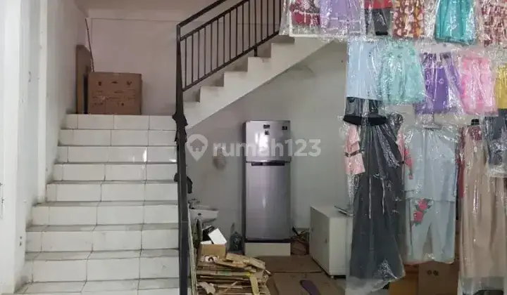 2 Ruko Sudah di Jebol di M Yamin Krian Sidoarjo 7