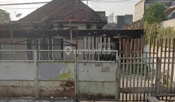 Rumah Hitung Tanah Raya Gubeng Masjid 1