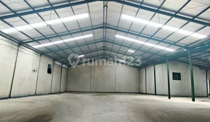 Gudang Tambak Sawah Industri Waru Sidoarjo