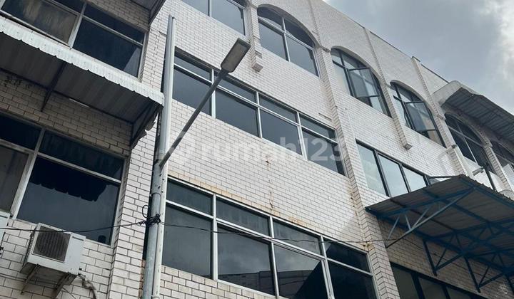 Pertokoan Sinar Galaxy Tembaan Bubu