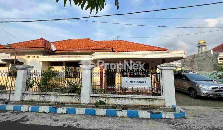 jl Mawar Kuning Kota Probolinggo 1