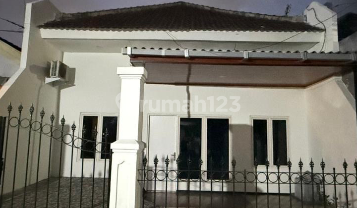 Pondok Tjandra Nanas Dekat Merr Juanda