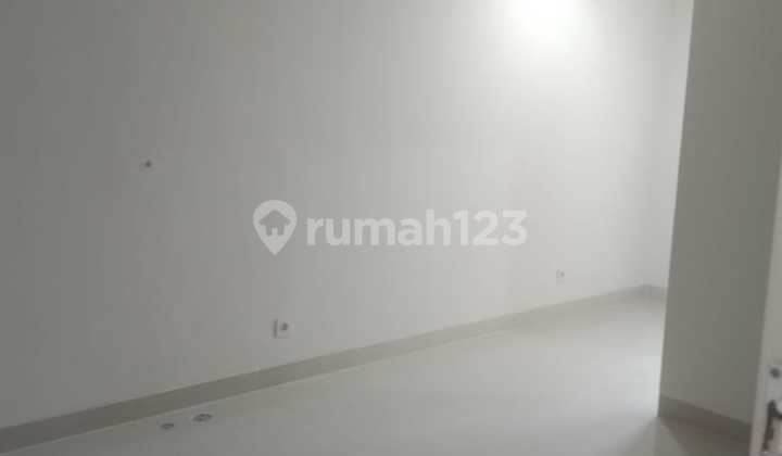 Grand Sungkono Lagoon Near Mayjend 2