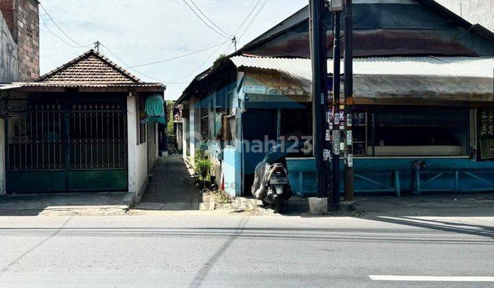 Raya Wiyung Komersial Area  1