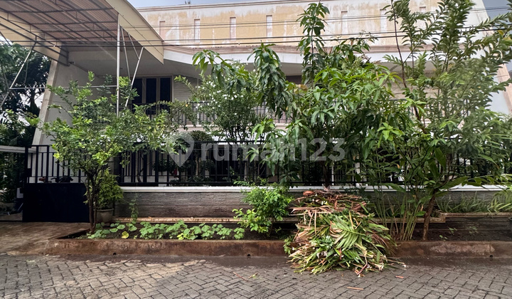 Manyar Kertoadi Dekat Pakuwon City