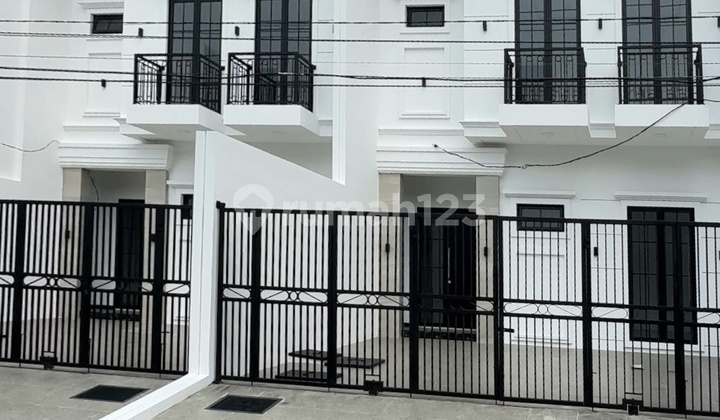 Bagus Sutorejo Timur dekat Raya Mulyosari 2