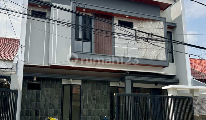 Manyar Jaya Praja Maju Lebar 10