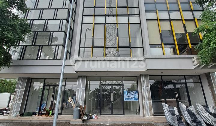 Greenlake Citraland dekat Binus Samudera Supermarket