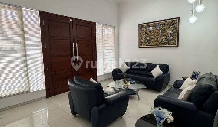 Darmo Permai Timur, Good, Near HR 2