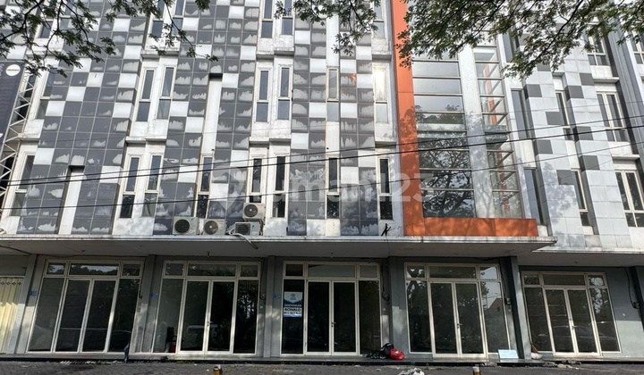 Ruko Frontage Link A Yani in front of East Java Regional Police 1