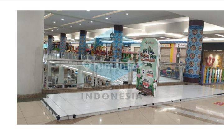 Ruang-Usaha di Stand Komersial Mall Royal Plaza, Wonokromo 1