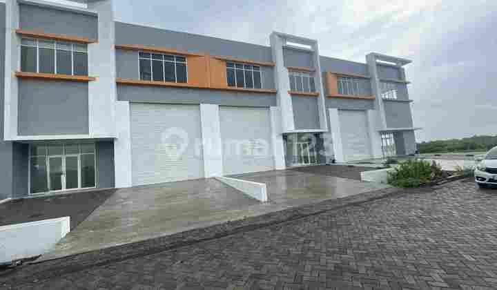 Warehouse GEM CITY AKR Land Manyar Grs