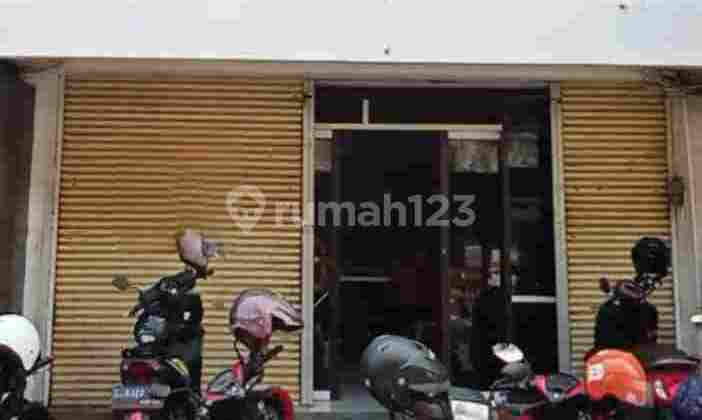 Cheap Shop House in Ngagel Jaya Indah Cheap Shop House in Ngagel Jaya Indah