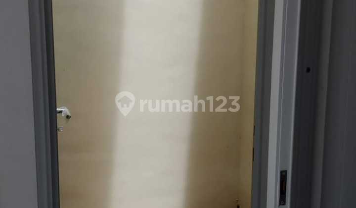 Dijual Cepat Rumah 2 Lantai di Malibu Coral Gading Serpong, Tangerang 2