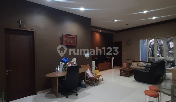 Dijual Cepat Rumah 2,5 Lantai Furnished di Alam Sutera, Tangerang Selatan 2