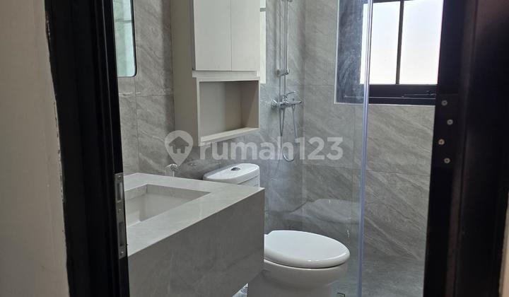 3-Storey Corner House at Assana Vanya Park BSD, South Tangerang 2