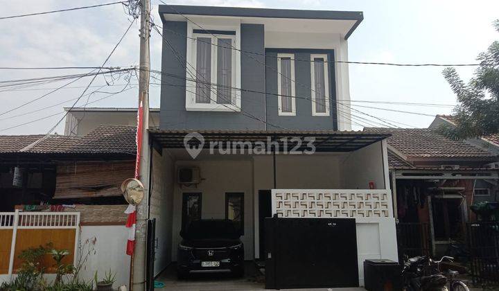 Rumah 3 Lantai Furnished di Taman Royal Cipondoh, Tangerang 1