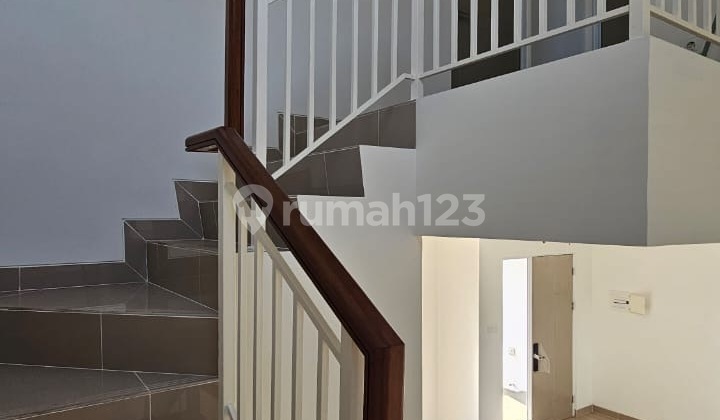 For Quick Sale: 2-Story House in Nara Village, Gading Serpong, Tangerang 2