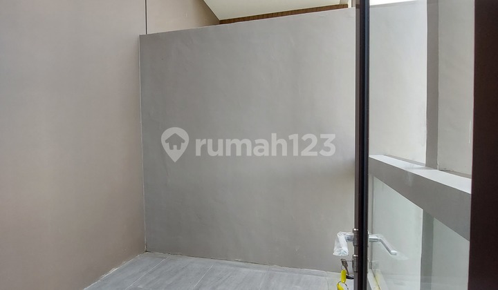2.5-Story House in Aeris Cluster, Citra Garden Serpong, Tangerang 2