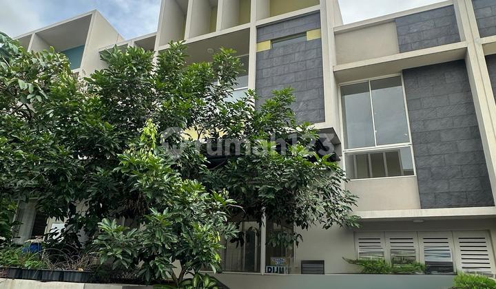 For Sale Quick Luxury House in Mozart Cluster Gading Serpong, Tangerang