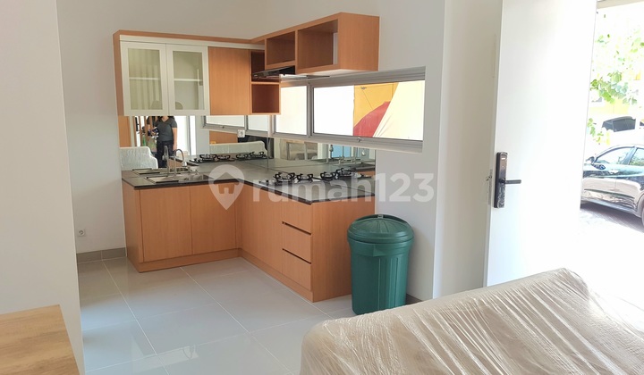 For Sale Quick Move-in Ready Fully Furnished House in Malibu Zuma Gading Serpong, Tangerang