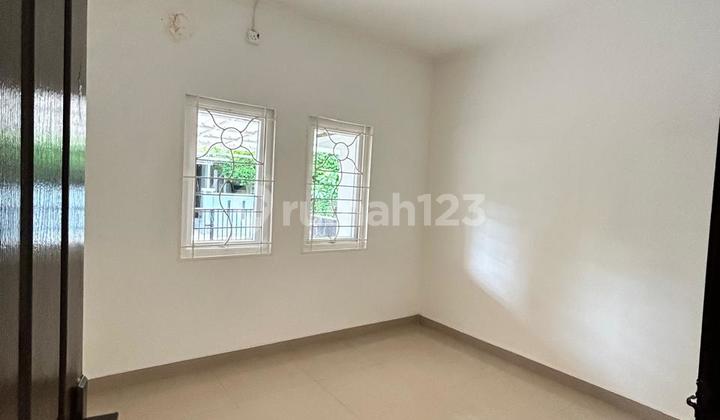 2 BR House in Bsd Kencana Loka, South Tangerang 2