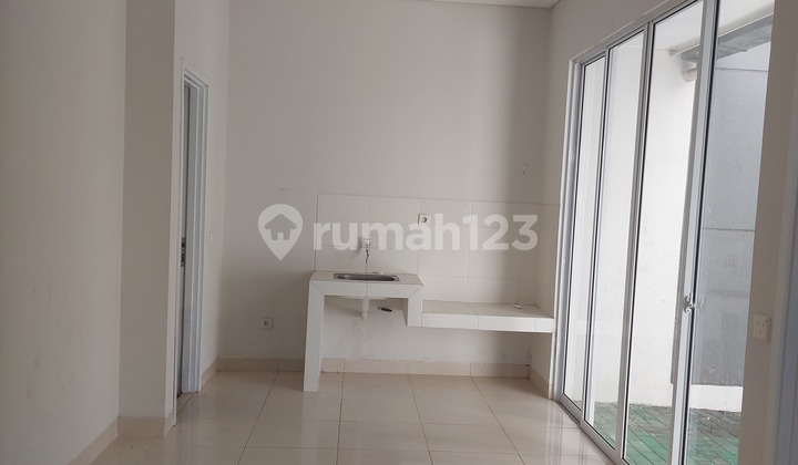 Rumah 2 Lantai Boulevard di Vanya Park Azura Bsd City, Tangerang 2