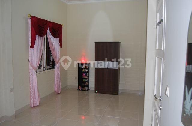 Dijual Cepat Rumah Semi Furnished di Cluster Beryl Gading Serpong, Tangerang