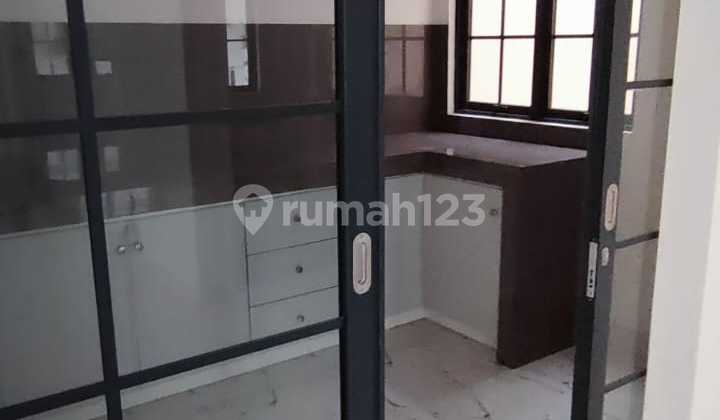 Two-Story Double Decker Corner House in Lavon 2, Tangerang 2