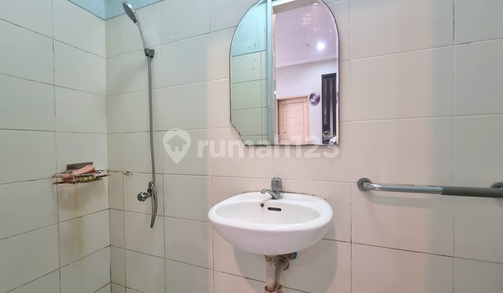 For Quick Sale Semi-Furnished House in Topaz PHG Gading Serpong, Tangerang 2