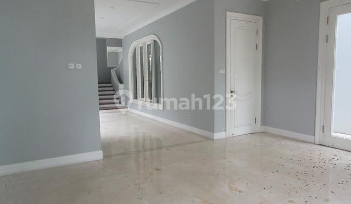 Rumah 2 Lantai di Beverly Golf Lippo Karawaci, Tangerang