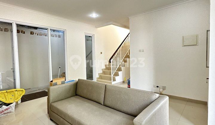 Rumah 2 Lantai di Latigo Gading Serpong, Tangerang