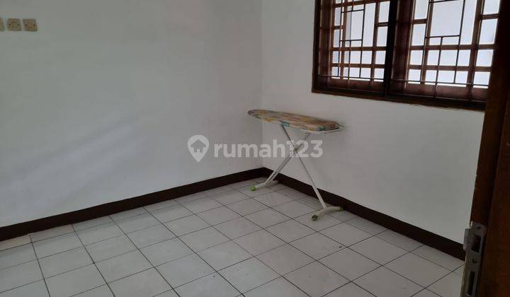 Disewakan Rumah Bagus Dan Sangat Terawat di Puri Indah Lokasi Oke 9