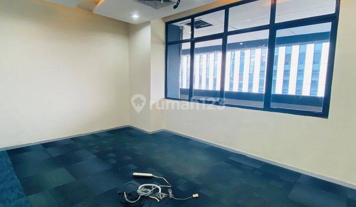 Ruang Kantor 135 Sqm Partisi Siap Pakai Di Cibis Eight, Tb Simatupang, Jakarta