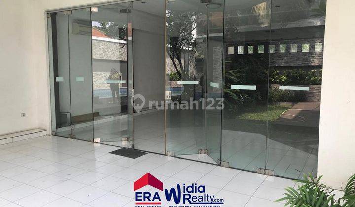 Rumah Mansion 2 Lantai 8 Kamar di Menteng Jakarta Pusat 2