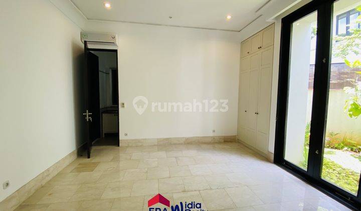 Townhouse 2 Lantai 5 Kamar Private Pool di Kemang Jakarta Selatan 2