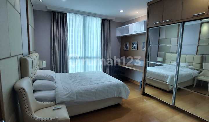 Disewa Apartemen 2 BR di Residence 8, Senopati, Jakarta Selatan 2