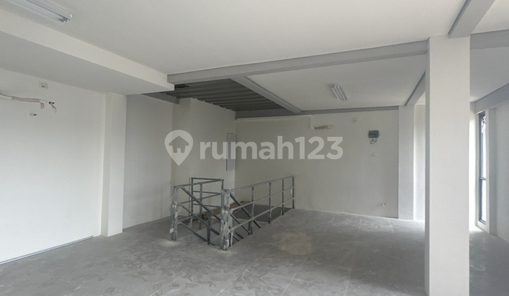 For Rent 3-in-1 Warehouse in Duta Indah Starhub Tangerang Banten