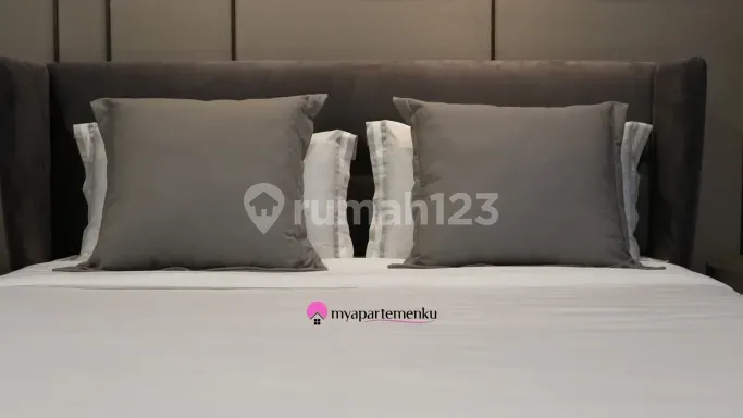 For Sale 3 BR Apartment with Interior Design By Laflo at VERDE TWO, Kuningan South Jakarta 2