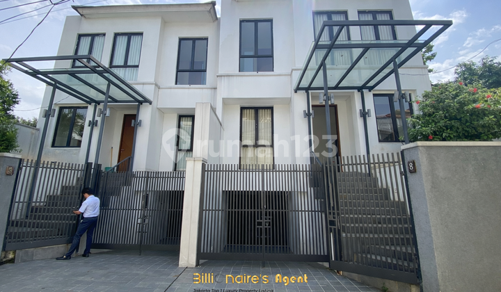 Dijual Rumah 3 Lantai Siap Huni di Permata Hijau, Jakarta Selatan