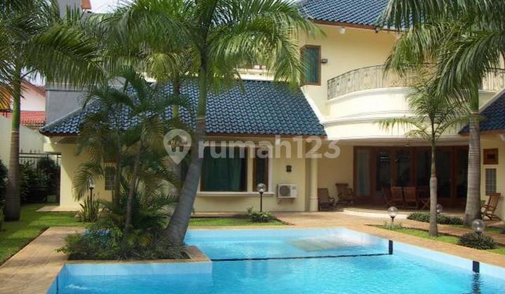 Disewakan Rumah 5 Kamar di MPR, Cipete, Jakarta Selatan Disewakan Rumah 5 Kamar di MPR, Cipete, Jakarta Selatan