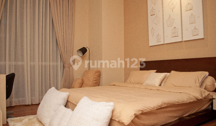 Disewakan Apartemen 3 BR di PAKUBUWONO View, Jakarta Selatan  2