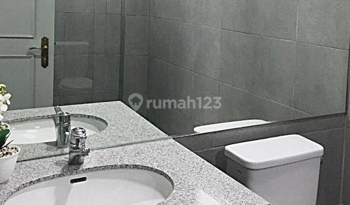 kamar mandi apartment 2 br terenovasi furnished