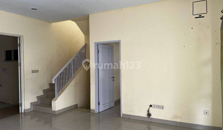 Rumah 2 Lantai Luas 8x15 120m2 Type 3+1kt di San Lorenzo Golf Lake Residence Cengkareng 3