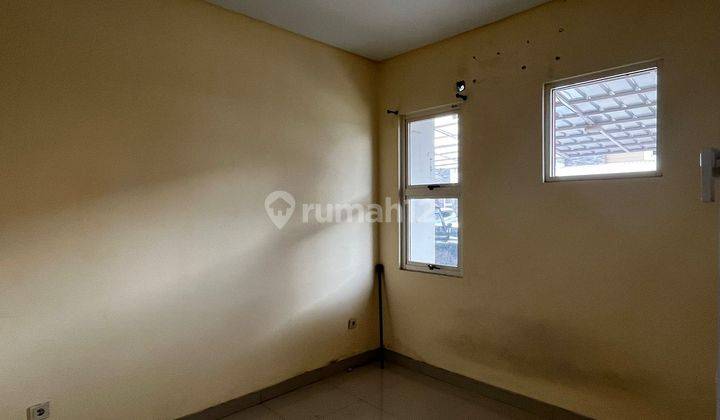 Rumah 2 Lantai Luas 8x15 120m2 Type 3+1kt di San Lorenzo Golf Lake Residence Cengkareng 6