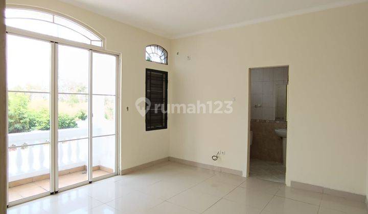 Di Sewakan Rumah  Pik 1 Mediterania Boulevard, 2 Lantai, Kondisi Bagus  1