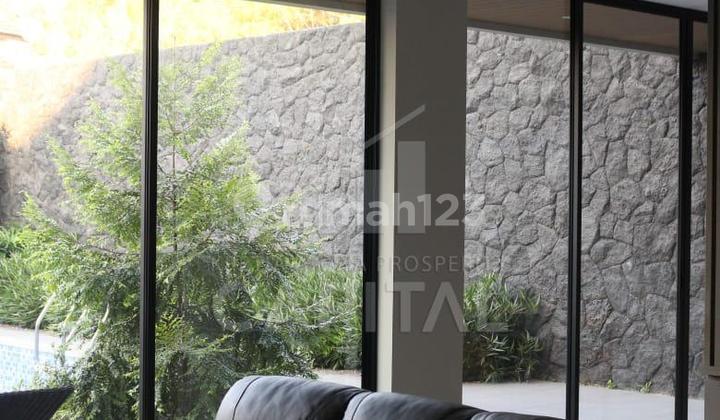 Rumah Mewah Nan Cantik Bangunan Baru di Setiabudi Regency