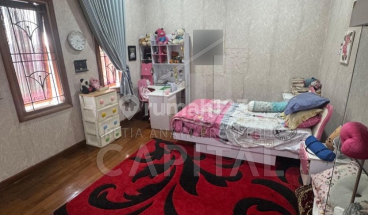 Beautiful Well-Maintained 2-Story House in Mekar Wangi Bandung 2